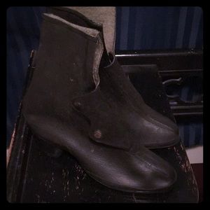 Super Rare Vintage 1940’s Rain Overshoes.